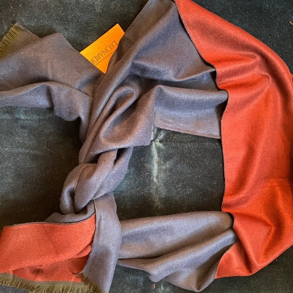 SCARF - Picture 5 of 6